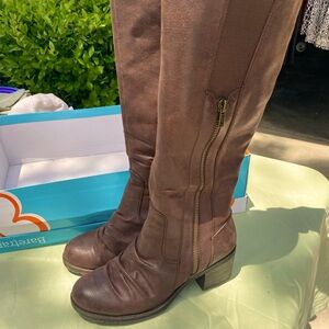 Brown size 9 Baretrap women’s boots